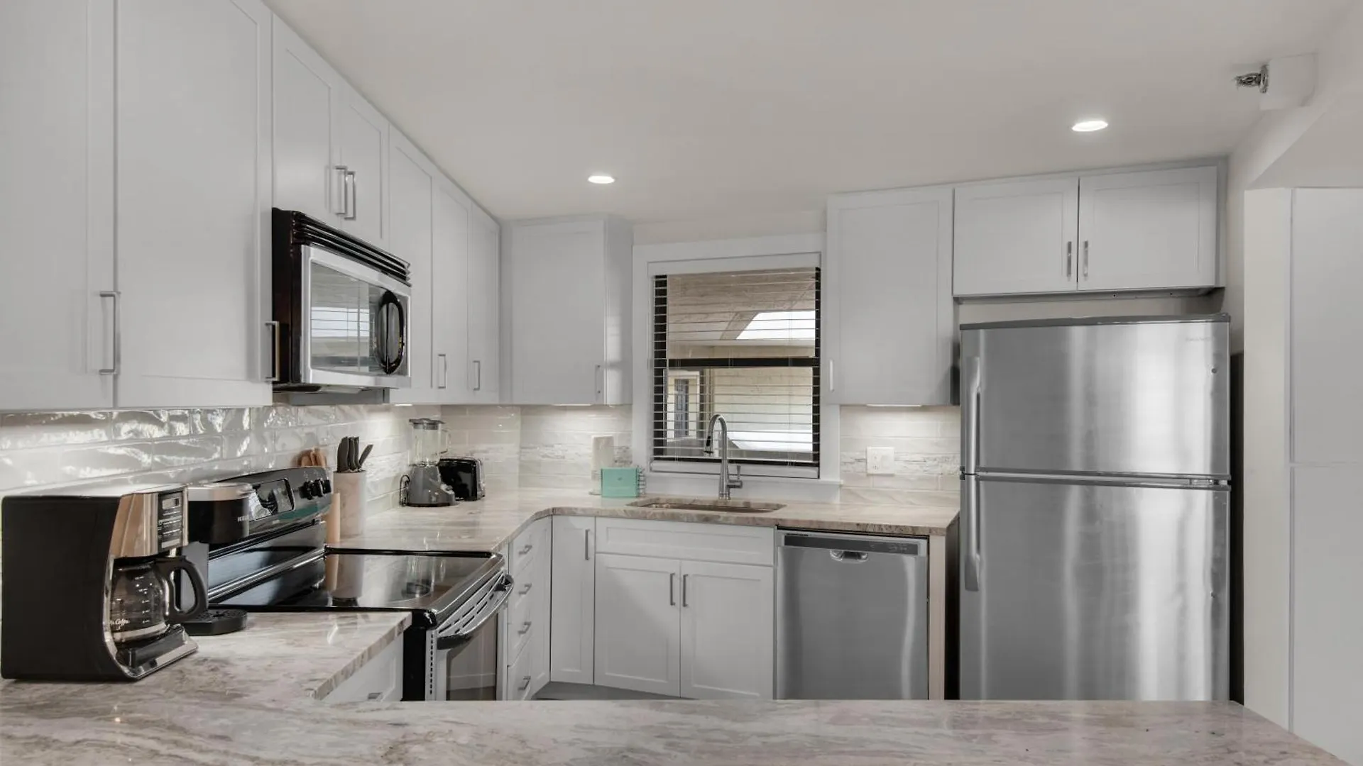 Beachside One - Unit 4067 Destin 0*,